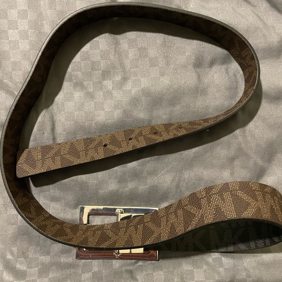 Belt - Picture 2 of 3